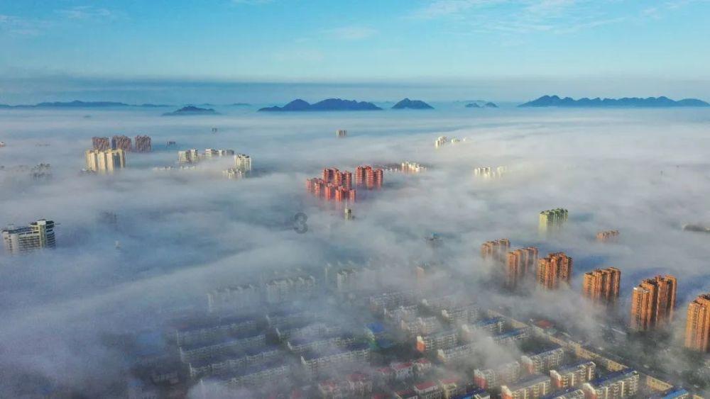 西安出现“阴阳天”现象!最低气温-7.1℃…陕西未来天气